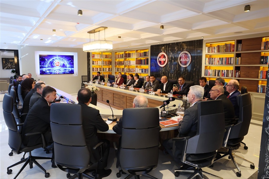 Ticaret Bakanı Ömer Bolat "Türkiye Yüzyılı'nda Dış Ticaret Politikamız" Konferansına Katıldı