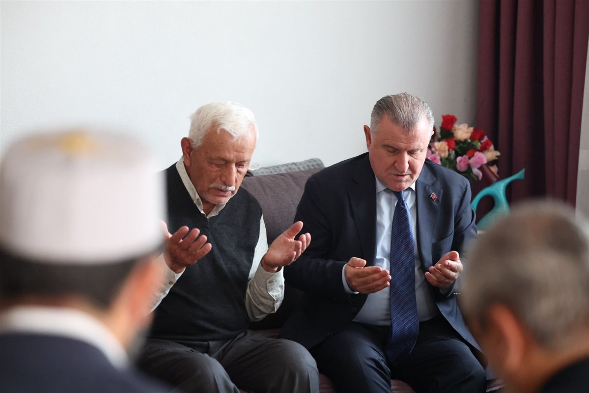 “Türkiye, Dünyada Eşi Benzeri Olmayan Öğrenci Barınma Sistemini Yönetiyor”