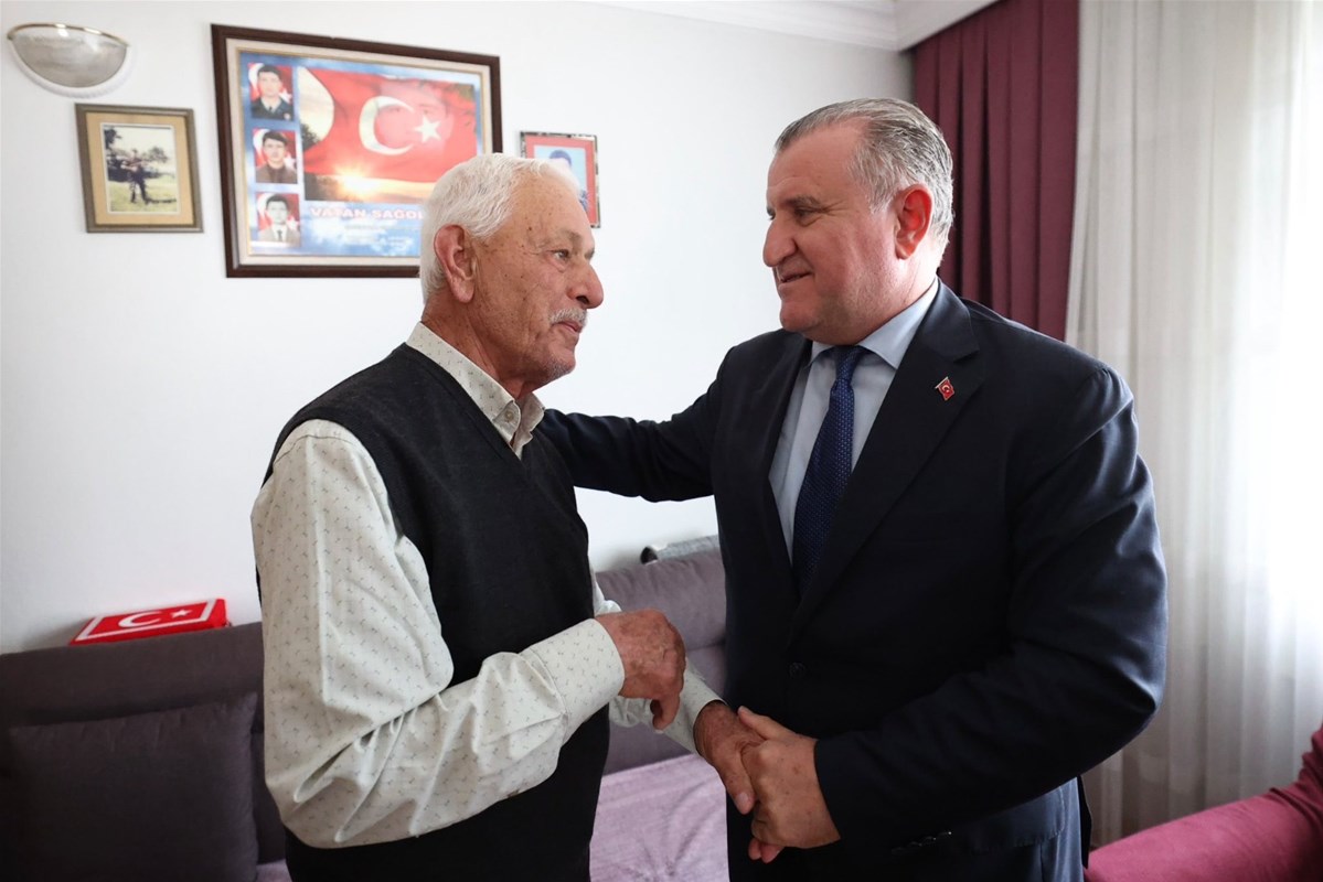 “Türkiye, Dünyada Eşi Benzeri Olmayan Öğrenci Barınma Sistemini Yönetiyor”